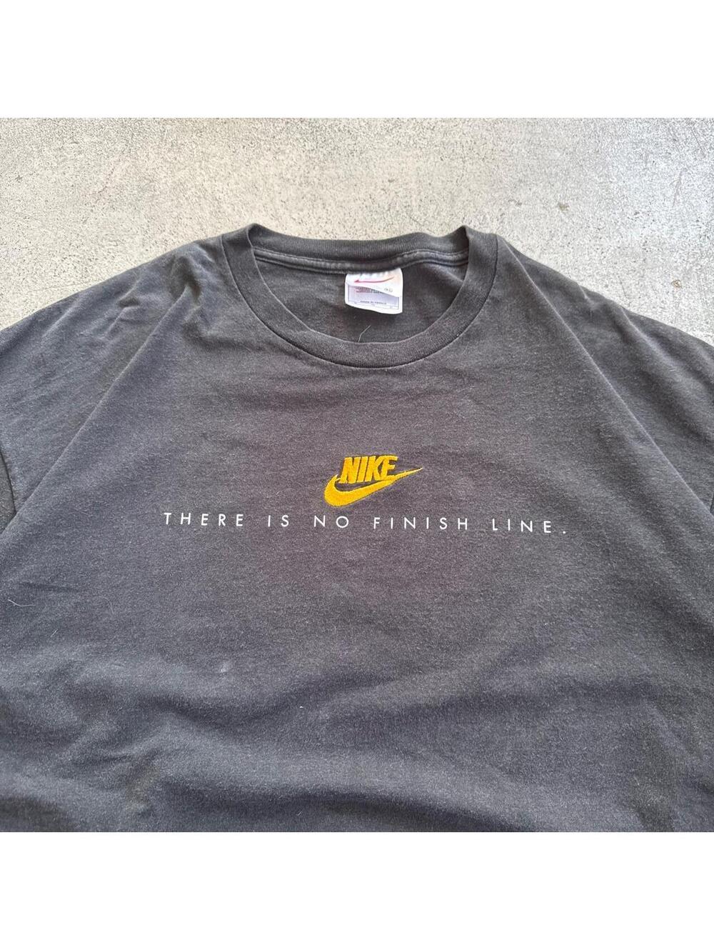 Vintage Y2K Nike Air “There is No Finish Line” T Shirt - Picture 3 of 5